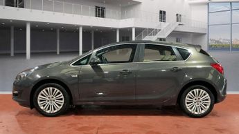 VAUXHALL ASTRA 1.6i Excite Hatchback 5dr Petrol Manual Euro 6 (115 ps)