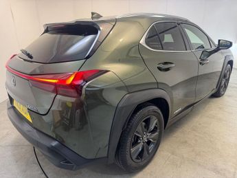 LEXUS UX 2.0 250h SUV 5dr Petrol Hybrid E-CVT Euro 6 (s/s) (184 ps)