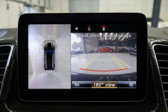 MERCEDES-BENZ GLE 2.1 GLE250d AMG Line (Premium Plus) SUV 5dr Diesel G-Tronic 4MAT