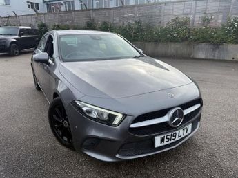 MERCEDES-BENZ A-CLASS 1.5 A180d Sport (Executive) Hatchback 5dr Diesel 7G-DCT Euro 6-2