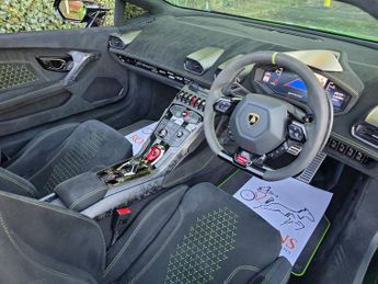 LAMBORGHINI HURACAN 5.2 V10 LP 640-4 Performante Spyder 2dr Petrol LDF 4WD Euro 6 (s