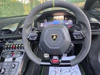 LAMBORGHINI HURACAN 5.2 V10 LP 640-4 Performante Spyder 2dr Petrol LDF 4WD Euro 6 (s