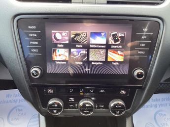 SKODA OCTAVIA 1.0 TSI GPF SE Technology Hatchback 5dr Petrol DSG Euro 6 (s/s) 