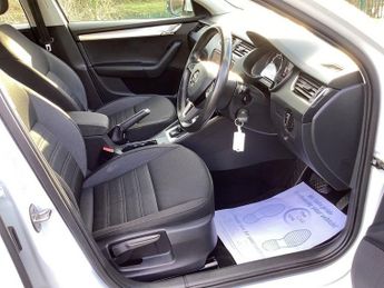 SKODA OCTAVIA 1.0 TSI GPF SE Technology Hatchback 5dr Petrol DSG Euro 6 (s/s) 