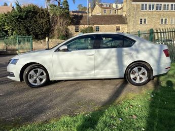 SKODA OCTAVIA 1.0 TSI GPF SE Technology Hatchback 5dr Petrol DSG Euro 6 (s/s) 