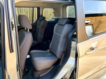 FORD TOURNEO CONNECT 4 Seat Auto Wheelchair Accessible Disabled Access Vehicle WAV