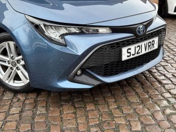 TOYOTA COROLLA 1.8 VVT-h GPF Icon Tech Touring Sports 5dr Petrol Hybrid CVT Eur