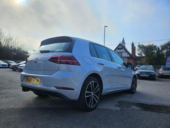 VOLKSWAGEN GOLF 1.4 TSI 8.7kWh GTE Hatchback 5dr Petrol Plug-in Hybrid DSG Euro 