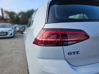VOLKSWAGEN GOLF 1.4 TSI 8.7kWh GTE Hatchback 5dr Petrol Plug-in Hybrid DSG Euro 