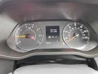 RENAULT TRAFIC 2.0 dCi Blue LL30 Business+ Panel Van 5dr Diesel Manual L2 H1 Eu