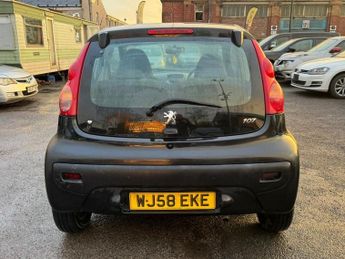 PEUGEOT 107 1.0 12V Urban Hatchback 3dr Petrol 2 Tronic Euro 4 (68 ps)