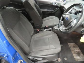 FORD FIESTA 1.6 Zetec Hatchback 5dr Petrol Powershift Euro 5 (105 ps)
