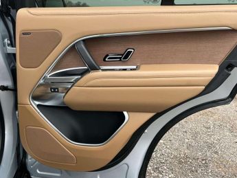 LAND ROVER RANGE ROVER 3.0 Range Rover SE PHEV Auto 4WD 5dr