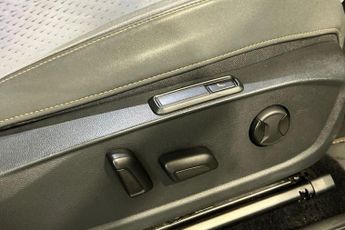 CUPRA BORN 58kWh V3 Hatchback 5dr Electric Auto (204 ps) Front  / Rear Park