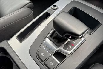 AUDI Q5 2.0 TFSI 45 Sport SUV 5dr Petrol S Tronic quattro Euro 6 (s/s) (