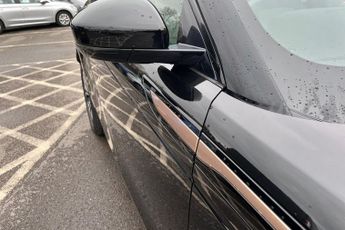 LAND ROVER RANGE ROVER EVOQUE 1.5 P300e 12.2kWh R-Dynamic HSE SUV 5dr Petrol Plug-in Hybrid Au