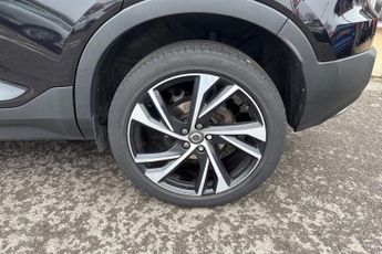 VOLVO XC40 1.5 T3 R-Design Pro SUV 5dr Petrol Auto Euro 6 (s/s) (163 ps) Re