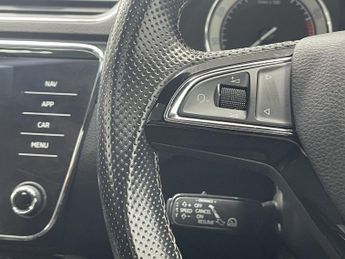 SKODA SUPERB 1.5 TSI ACT SportLine Hatchback 5dr Petrol DSG Euro 6 (s/s) (150