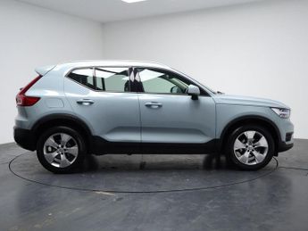 VOLVO XC40 2.0 D3 Momentum SUV 5dr Diesel Auto Euro 6 (s/s) (150 ps)