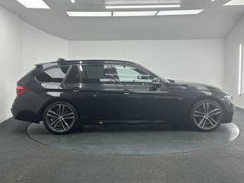 BMW 3 SERIES 2.0 320i M Sport Shadow Edition Touring 5dr Petrol Auto Euro 6 (