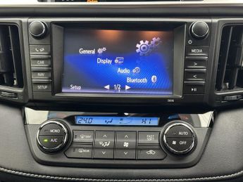 TOYOTA RAV4 2.0 V-Matic Icon SUV 5dr Petrol CVT 4WD Euro 6 (s/s) (151 ps)