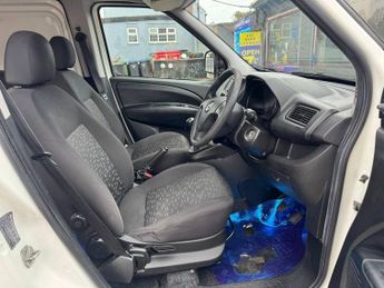 VAUXHALL COMBO 1.3 CDTi 2300 ecoFLEX 16v Panel Van 3dr Diesel Manual FWD L1 H1 