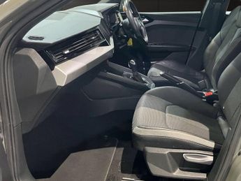 AUDI A1 1.0 TFSI 25 S line Sportback 5dr Petrol S Tronic Euro 6 (s/s) (9