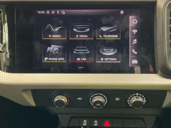 AUDI A1 1.0 TFSI 25 S line Sportback 5dr Petrol S Tronic Euro 6 (s/s) (9