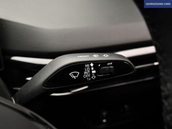 MG 1100 64kWh SE Long Range Hatchback 5dr Electric Auto (203 ps)