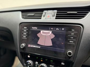 SKODA OCTAVIA 2.0 TDI SE L Estate 5dr Diesel DSG 7Spd Euro 6 (s/s) (150 ps)