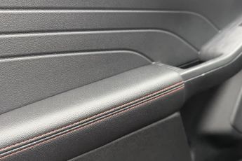 FORD KUGA 2.5 EcoBoost Duratec 14.4kWh ST-Line SUV 5dr Petrol Plug-in Hybr