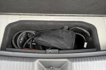 VOLKSWAGEN ID.4 Pro Performance 77kWh Life SUV 5dr Electric Auto (204 ps)