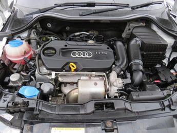 AUDI A1 1.4 TFSI S line Sportback 5dr Petrol S Tronic Euro 5 (s/s) (122 