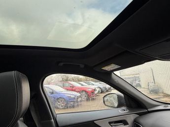 JAGUAR F-PACE 2.0 D180 R-Sport SUV 5dr Diesel Auto AWD Euro 6 (s/s) (180 ps)