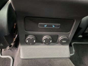 JAGUAR F-PACE 2.0 D180 R-Sport SUV 5dr Diesel Auto AWD Euro 6 (s/s) (180 ps)