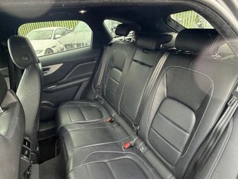 JAGUAR F-PACE 2.0 D180 R-Sport SUV 5dr Diesel Auto AWD Euro 6 (s/s) (180 ps)