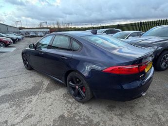 JAGUAR XF 3.0d V6 S Saloon 4dr Diesel Auto Euro 6 (s/s) (300 ps)