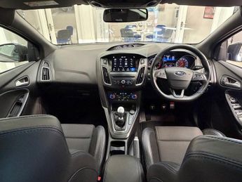 FORD FOCUS 2.3T EcoBoost RS Hatchback 5dr Petrol Manual AWD Euro 6 (s/s) (3