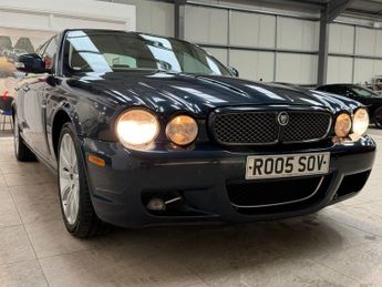 JAGUAR XJ 2.7 TD Executive Saloon 4dr Diesel Automatic (214 g/km, 204 bhp)