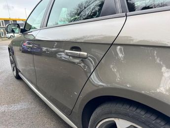 AUDI A4 3.0 TDI V6 Black Edition Saloon 4dr Diesel S Tronic quattro Euro