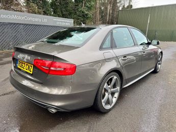 AUDI A4 3.0 TDI V6 Black Edition Saloon 4dr Diesel S Tronic quattro Euro