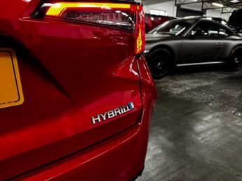 TOYOTA COROLLA 2.0 VVT-h Excel Touring Sports 5dr Petrol Hybrid CVT Euro 6 (s/s