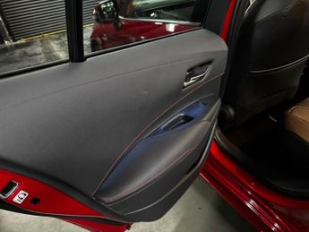 TOYOTA COROLLA 2.0 VVT-h Excel Touring Sports 5dr Petrol Hybrid CVT Euro 6 (s/s