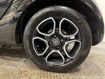 SMART FORTWO 17.6kWh Prime (Premium Plus) Cabriolet 2dr Electric Auto (82 ps)