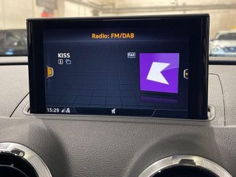 AUDI A3 1.5 TFSI CoD 35 S line Sportback 5dr Petrol S Tronic Euro 6 (s/s