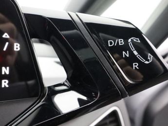 VOLKSWAGEN ID.3 Pro Performance 58kWh Tech Hatchback 5dr Electric Auto (204 ps)