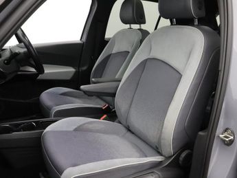 VOLKSWAGEN ID.3 Pro Performance 58kWh Tech Hatchback 5dr Electric Auto (204 ps)