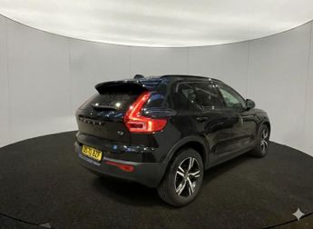 VOLVO XC40 1.5 T3 R-Design SUV 5dr Petrol Manual Euro 6 (s/s) (163 ps)