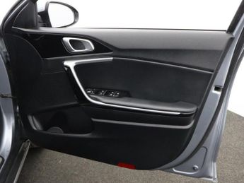 KIA XCEED 1.6 GDi 8.9kWh 3 SUV 5dr Petrol Plug-in Hybrid DCT Euro 6 (s/s) 