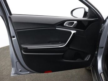 KIA XCEED 1.6 GDi 8.9kWh 3 SUV 5dr Petrol Plug-in Hybrid DCT Euro 6 (s/s) 